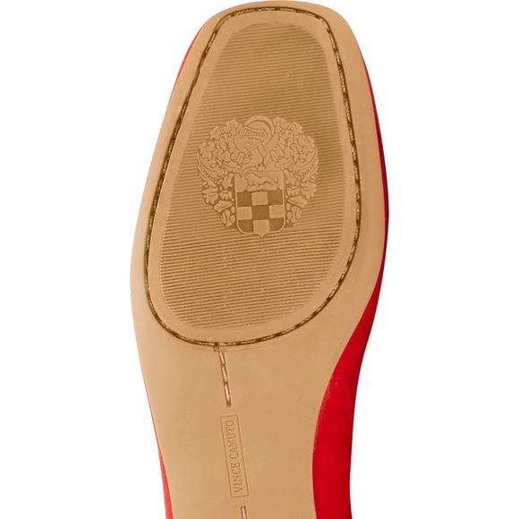 Vince Camuto
Brindin Leather Flat size 5 nwt - Picture 3 of 7